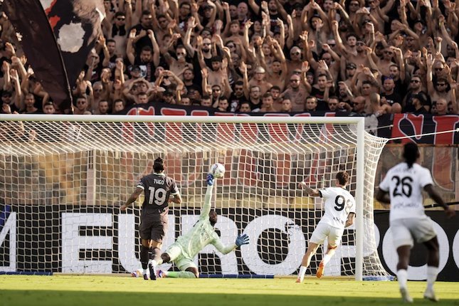 Milan Mudah Diserang dari Sayap