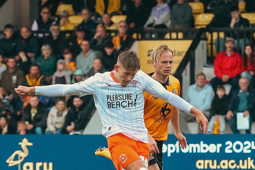 Elkan Baggott Starter, Blackpool Gagal Raih Kemenangan Perdana Setelah Ditahan Cambridge United 4-4