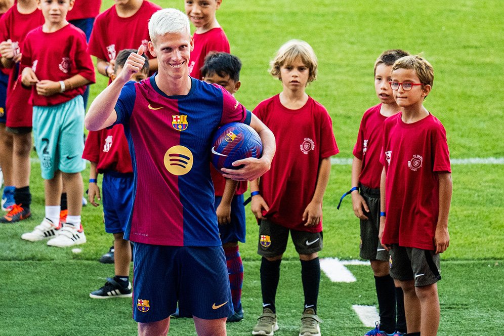 Pulang ke Rumah, Dani Olmo Gembira Gabung Barcelona Pulang ke Rumah, Dani Olmo Gembira Gabung Barcelona