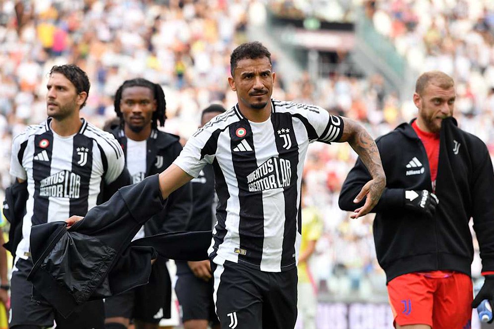 Danilo Semprot Agennya Gara-Gara Komentar Negatif soal Pelatih Baru Juventus Danilo Semprot Agennya Gara-Gara Komentar Negatif soal Pelatih Baru Juventus