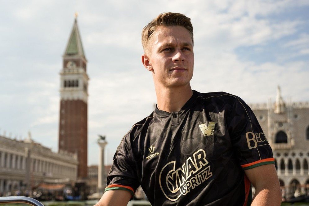 Transfer Serie A: Gelandang Juventus Resmi jadi Rekan Setim Baru Jay Idzes di Venezia