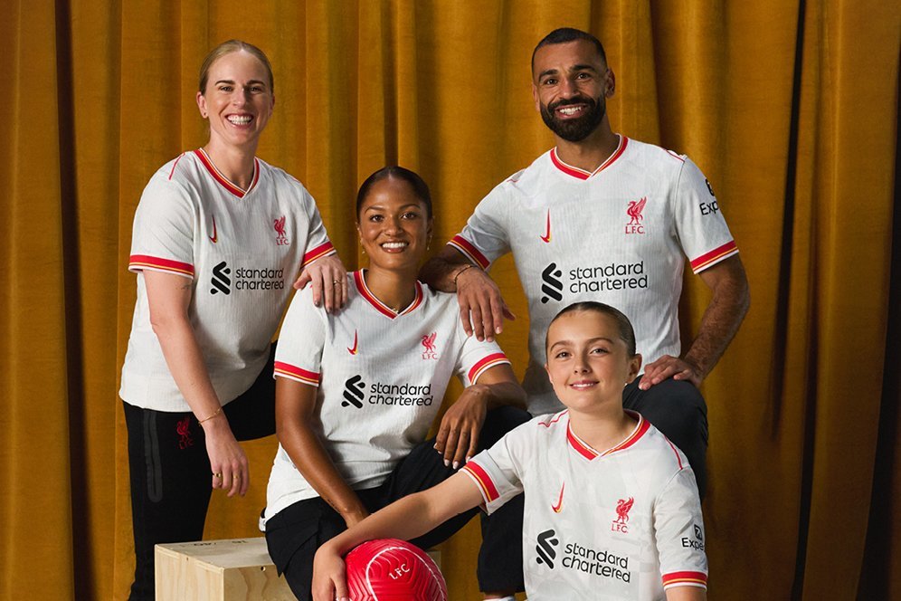 Nyentrik! Inilah Jersey Ketiga Liverpool, Chelsea, Tottenham, Inter Milan, hingga Atletico Madrid untuk Musim 2024/2025 Nyentrik! Inilah Jersey Ketiga Liverpool, Chelsea, Tottenham, Inter Milan, hingga Atletico Madrid untuk Musim 2024/2025