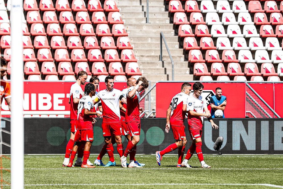 Hasil Utrecht vs PEC Zwolle: Ole Romeny Cetak Gol Tunggal Kemenangan 1-0 Tuan Rumah