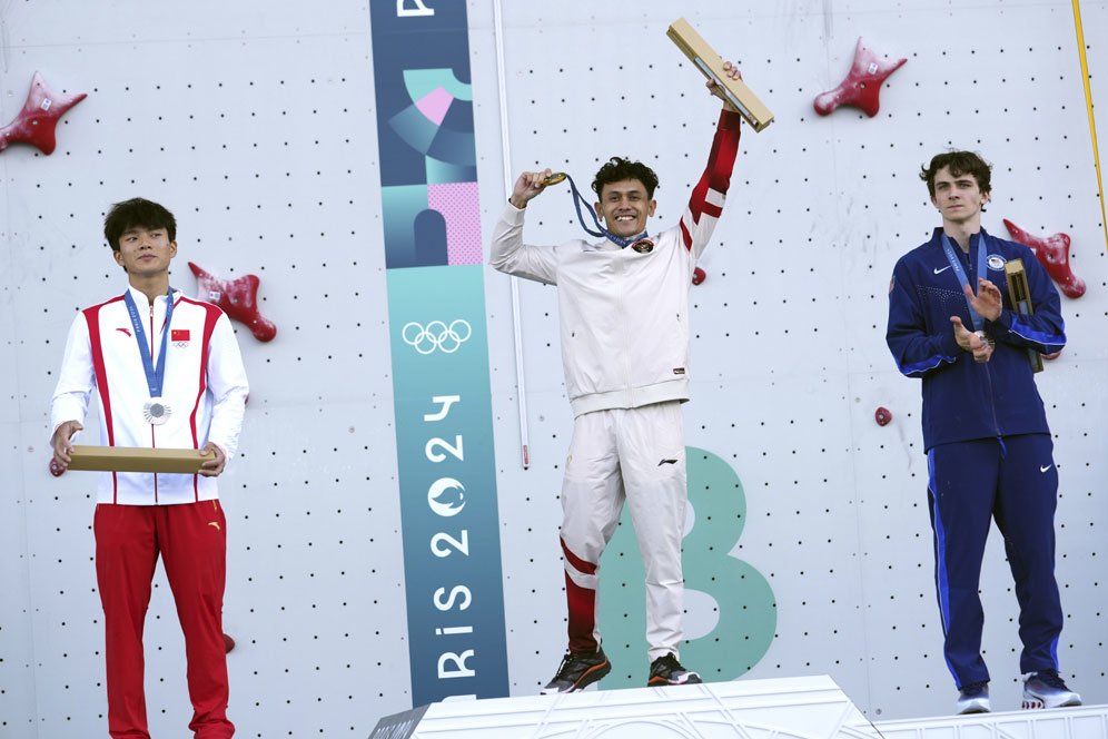 Perjalanan Berliku Veddriq Leonardo Menuju Medali Emas Olimpiade 2024: Jatuh Cinta Sejak SMA, Sempat Ganti Nomor