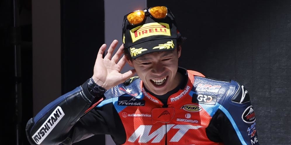 Fans Jepang Bingung Ai Ogura Janji Tampil Oke di Moto2 Mandalika Lewat Video di Depan Bakul Cilok