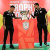 Diego Michiels dan Stefano Lilipaly Ramaikan Trophy Tour Shopee Cup 2024