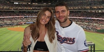 Liburan di Bali, Maarten Paes Kenalkan Bubur Ayam Indonesia Pada Luna Bijl: Enak! Liburan di Bali, Maarten Paes Kenalkan Bubur Ayam Indonesia Pada Luna Bijl: Enak!