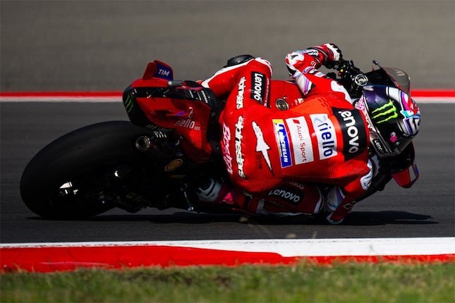 Blunder Jorge Martin Untungkan Pecco Bagnaia Pembalap Ducati Lenovo Team, Enea Bastianini (c) Ducati Corse