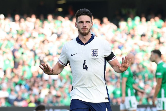 Gelandang: Declan Rice