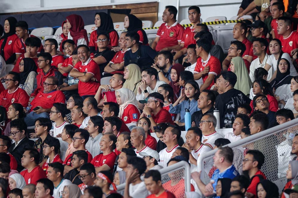 Video: Azizah Salsha Dukung Pratama Arhan di Laga Timnas Indonesia Vs Australia Video: Azizah Salsha Dukung Pratama Arhan di Laga Timnas Indonesia Vs Australia