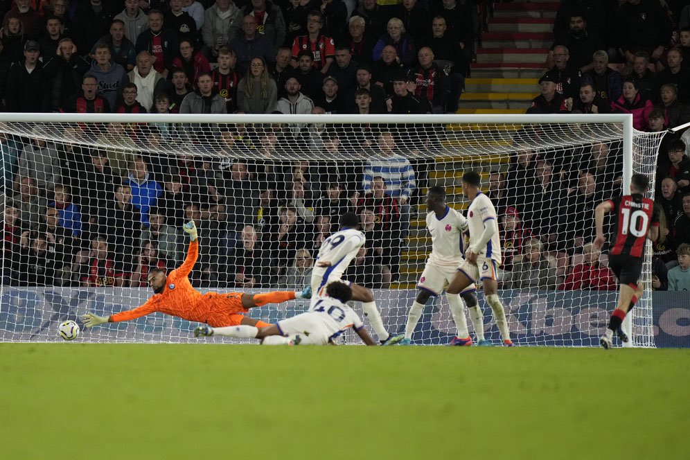Rapor Chelsea saat Bungkam Bournemouth: Axel Disasi 3, Sancho 8, Robert Sanchez 9
