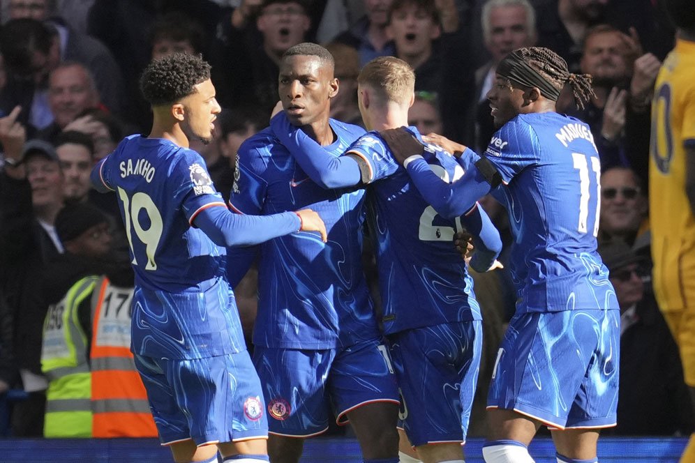 Chelsea 4-2 Brighton: Asyik Ditonton, tapi Memalukan Bagi Sepak Bola