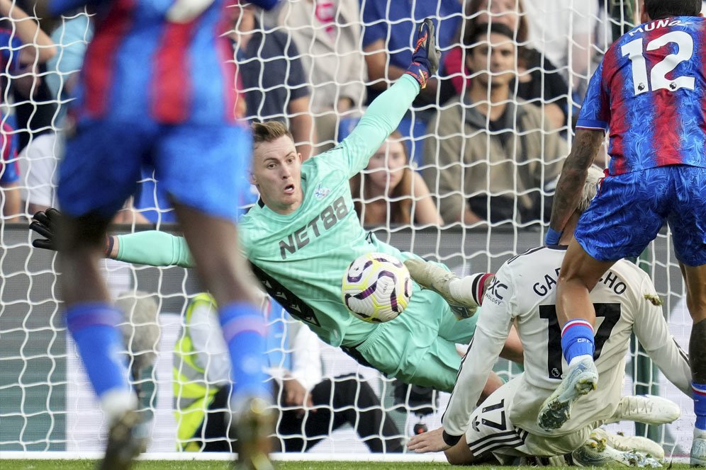 Man of the Match Crystal Palace vs Manchester United: Dean Henderson