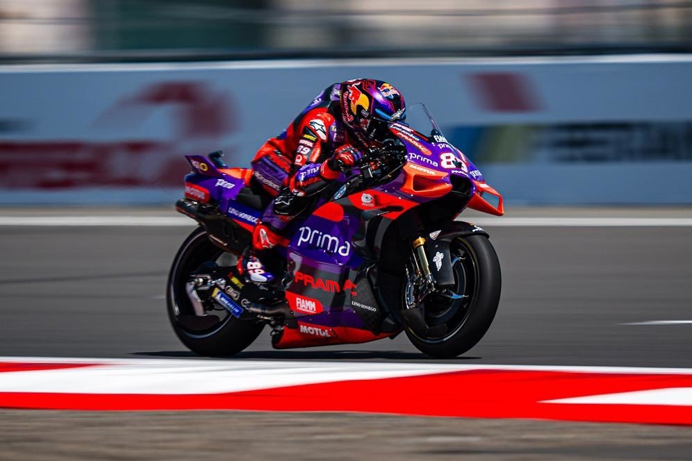 MotoGP Mandalika 2024: Jorge Martin Balas Dendam Lewat Kemenangan di Antara Banyaknya Kecelakaan