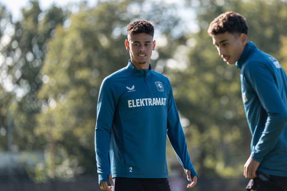 Sebelum Pendaftaran Pemain Indonesia vs Bahrain Ditutup, Mess Hilgers & Eliano Reijnders Sudah Disumpah Jadi WNI Sebelum Pendaftaran Pemain Indonesia vs Bahrain Ditutup, Mess Hilgers & Eliano Reijnders Sudah Disumpah Jadi WNI