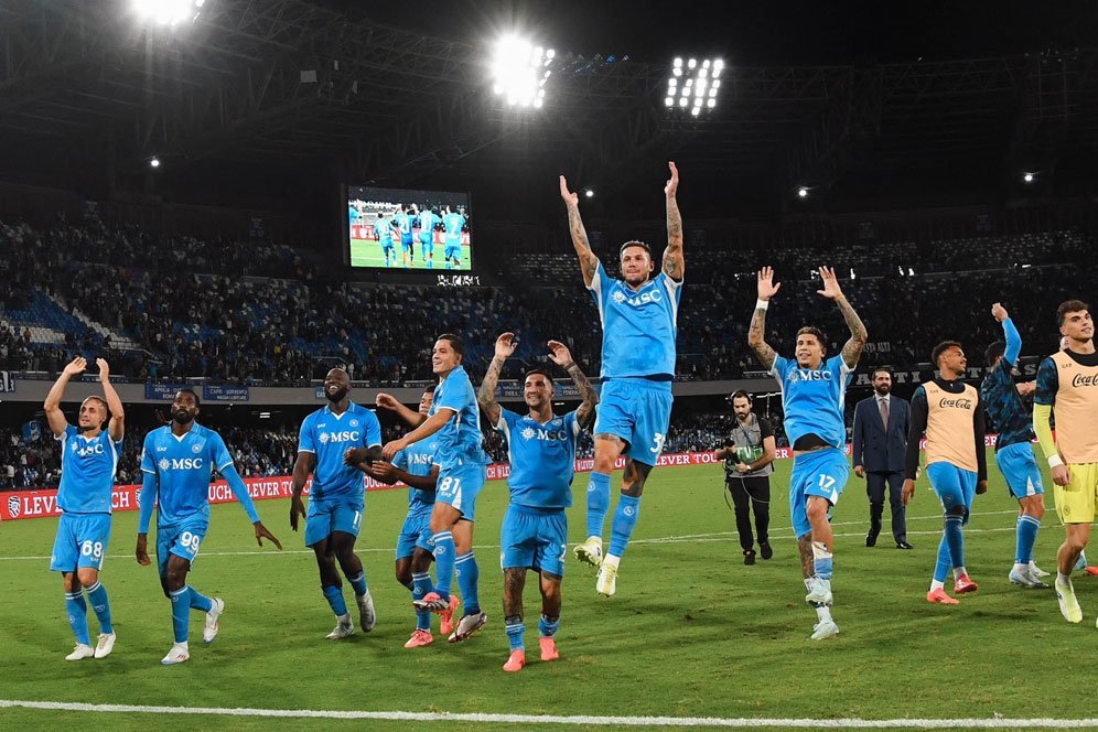 Pengumuman: Napoli di Puncak Klasemen Serie A!
