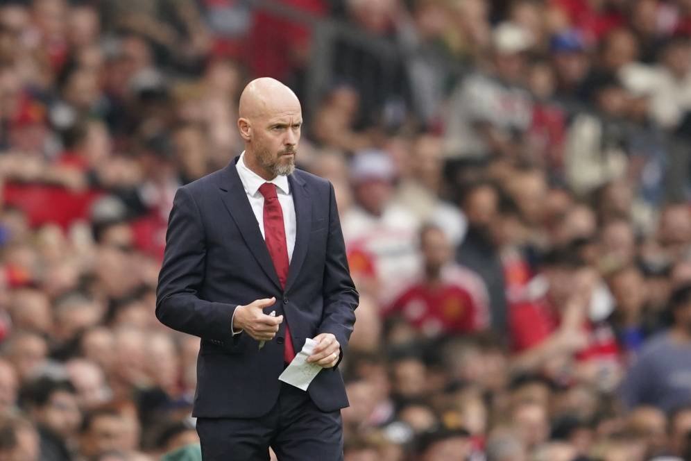 Kalau Erik Ten Hag Dipecat, Fans MU Jangan Ngarep Dilatih Zinedine Zidane Deh!