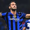 Cinta Mati, Hakan Calhanoglu Ingin Pensiun di Inter Milan Cinta Mati, Hakan Calhanoglu Ingin Pensiun di Inter Milan