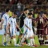 Hasil Venezuela vs Argentina: Lapangan Sempat Tergenang Air, Skor Imbang 1-1 Hasil Venezuela vs Argentina: Lapangan Sempat Tergenang Air, Skor Imbang 1-1