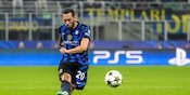 Setelah Wesley Sneijder, Inter Milan Akhirnya Cetak Gol dari Tendangan Bebas Lagi di Liga Champions Setelah Wesley Sneijder, Inter Milan Akhirnya Cetak Gol dari Tendangan Bebas Lagi di Liga Champions