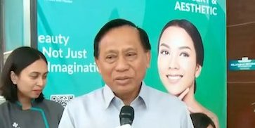 YPP SCTV-Indosiar Berikan Bantuan Kesehatan untuk Gadis yang Terlahir Tanpa Anus YPP SCTV-Indosiar Berikan Bantuan Kesehatan untuk Gadis yang Terlahir Tanpa Anus