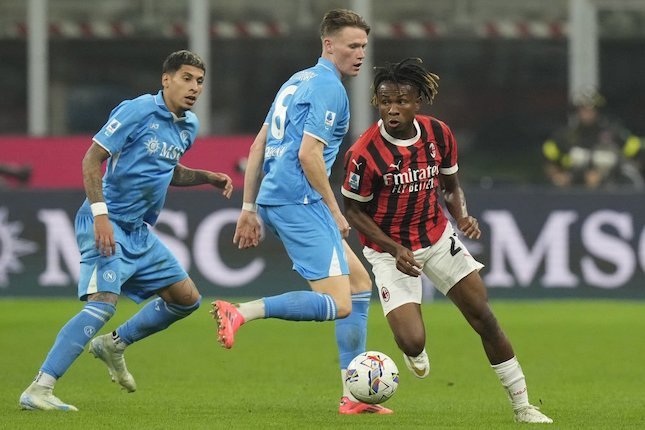 Milan Musim Ini Sudah Dipecundangi Napoli di San Siro