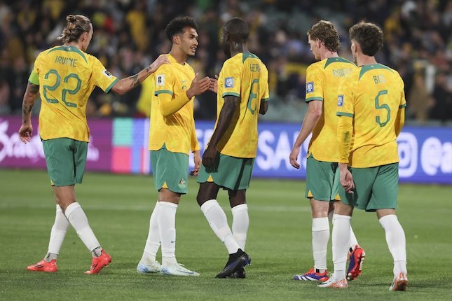 Kesalahan Nathan Tjoe-A-On pada Gol ke-3 Australia