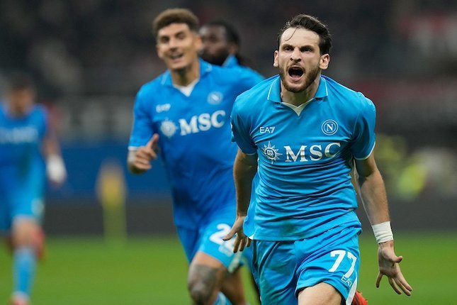 Performa Gemilang di Napoli