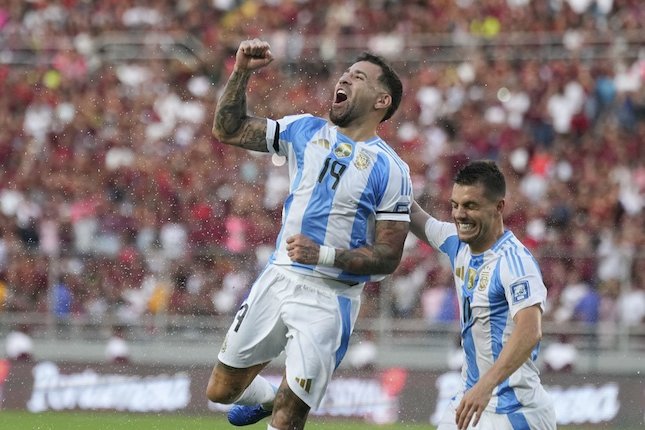 Daftar Susunan Pemain
