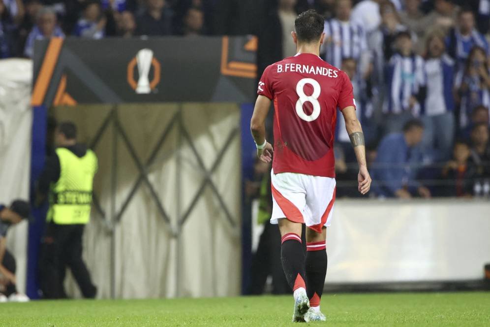 Bruno Fernandes Melempem di MU Gara-Gara Duet Christian Eriksen dan Kobbie Mainoo?