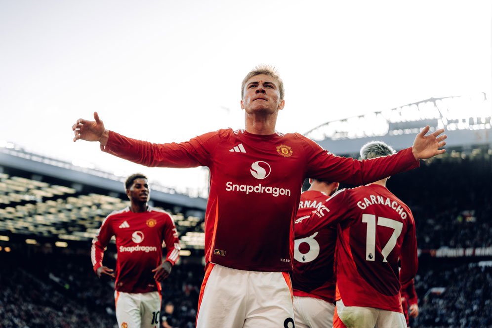 Disebut Mirip Ruud van Nistelrooy, Begini Kata Rasmus Hojlund