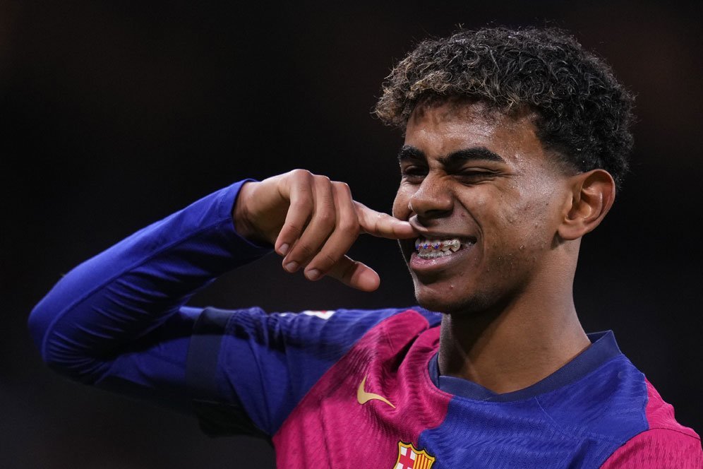 Barcelona Harus Berterima Kasih! Lamine Yamal Hampir Gabung PSG, tapi Dicegah Xavi Barcelona Harus Berterima Kasih! Lamine Yamal Hampir Gabung PSG, tapi Dicegah Xavi