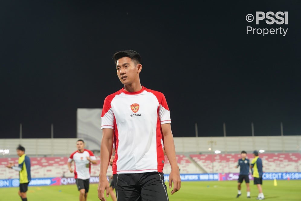 Patah, Bangkit, Bersinar: Perjalanan Malik Risaldi yang Sempat Kesulitan Cari Kerja Hingga Jadi Andalan Persebaya Patah, Bangkit, Bersinar: Perjalanan Malik Risaldi yang Sempat Kesulitan Cari Kerja Hingga Jadi Andalan Persebaya