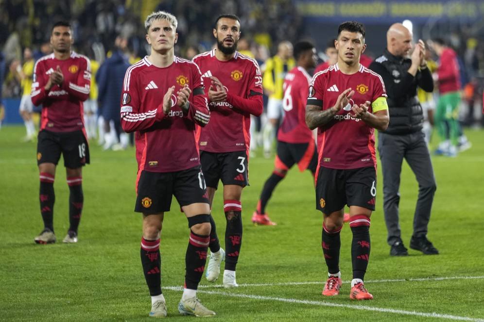 Manchester United Memang Jagonya Buang-Buang Uang