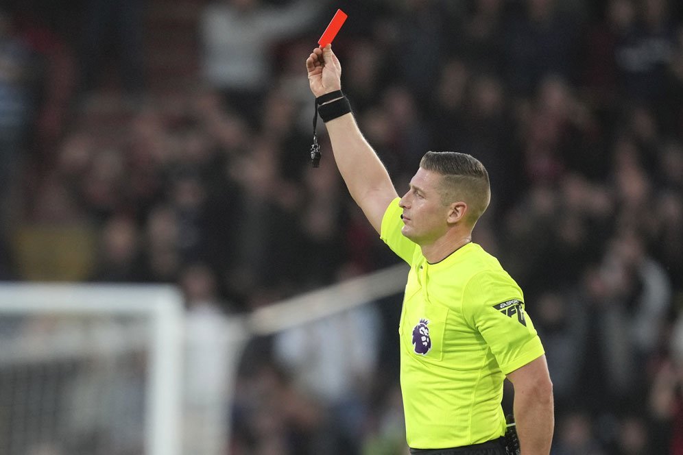 Berapa Gaji Wasit Premier League? Howard Webb Bongkar Angkanya Berapa Gaji Wasit Premier League? Howard Webb Bongkar Angkanya