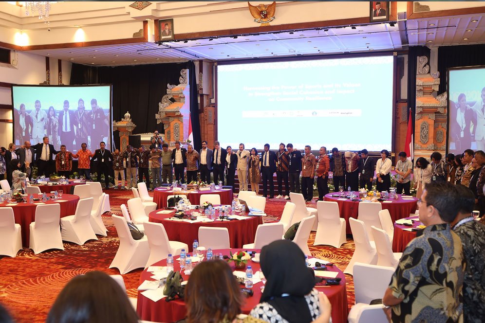 Seminar Internasional Olahraga di Bali Hadirkan Pembicara dari FIFA, UEFA, hingga AFC, Tekankan Pencegahan Ekstremisme Seminar Internasional Olahraga di Bali Hadirkan Pembicara dari FIFA, UEFA, hingga AFC, Tekankan Pencegahan Ekstremisme