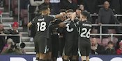 Dianggap Curangi Liverpool di Laga Lawan Southampton, Michael Oliver Panen Hujatan: Semoga Ban-mu Bocor! Dianggap Curangi Liverpool di Laga Lawan Southampton, Michael Oliver Panen Hujatan: Semoga Ban-mu Bocor!