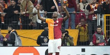 Rivalitas Galatasaray vs Fenerbahce: Dampak Pada Atmosfer Pertandingan dan Perilaku Suporter Rivalitas Galatasaray vs Fenerbahce: Dampak Pada Atmosfer Pertandingan dan Perilaku Suporter