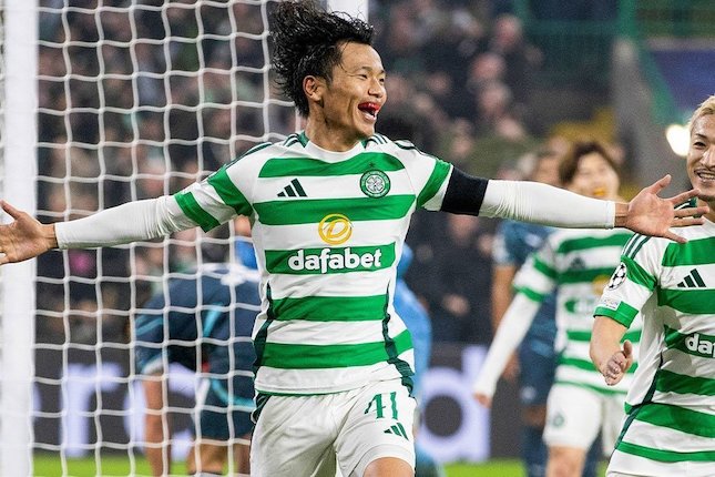 Reo Hatate Reo Hatate mencetak gol untuk Celtic pada laga Liga Champions 2024/2025 (c) Ofisial X Celtic/@CelticFC