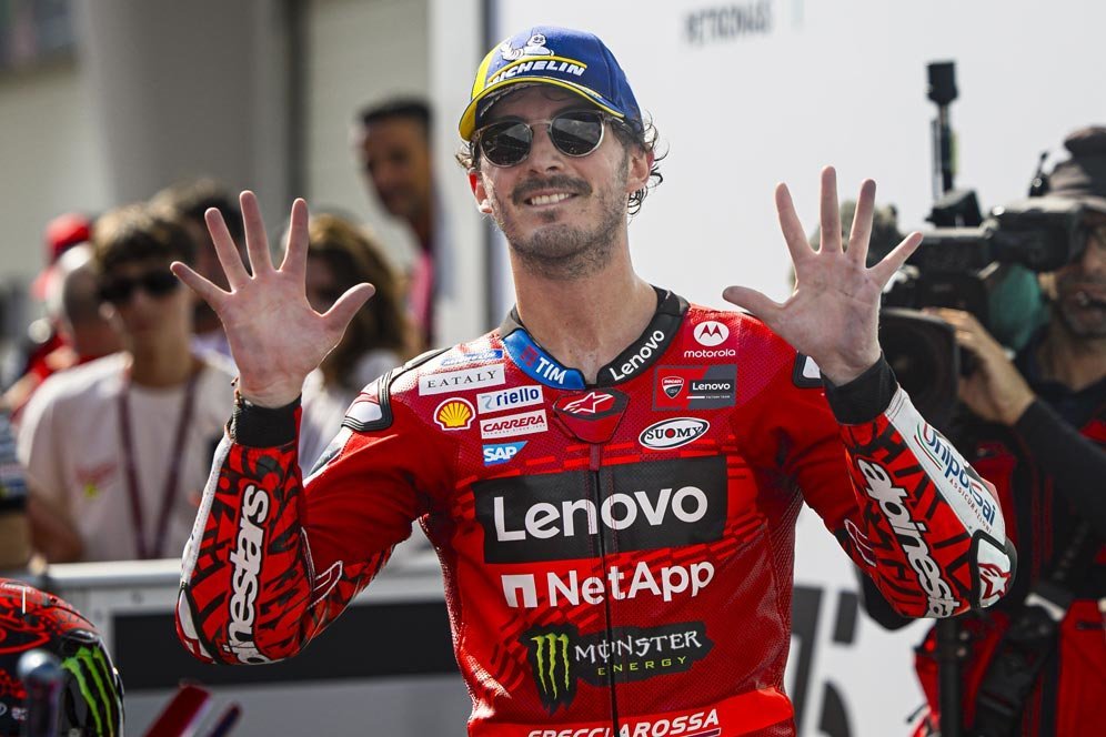 Raup 10 Kemenangan di MotoGP 2024, Pecco Bagnaia Masuk Klub Elit Bareng Valentino Rossi dan Marc Marquez Raup 10 Kemenangan di MotoGP 2024, Pecco Bagnaia Masuk Klub Elit Bareng Valentino Rossi dan Marc Marquez