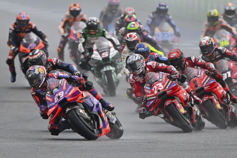 Para Pembalap MotoGP Kompak Tolak Balapan di Valencia, Hormati Korban Badai Dana Para Pembalap MotoGP Kompak Tolak Balapan di Valencia, Hormati Korban Badai Dana