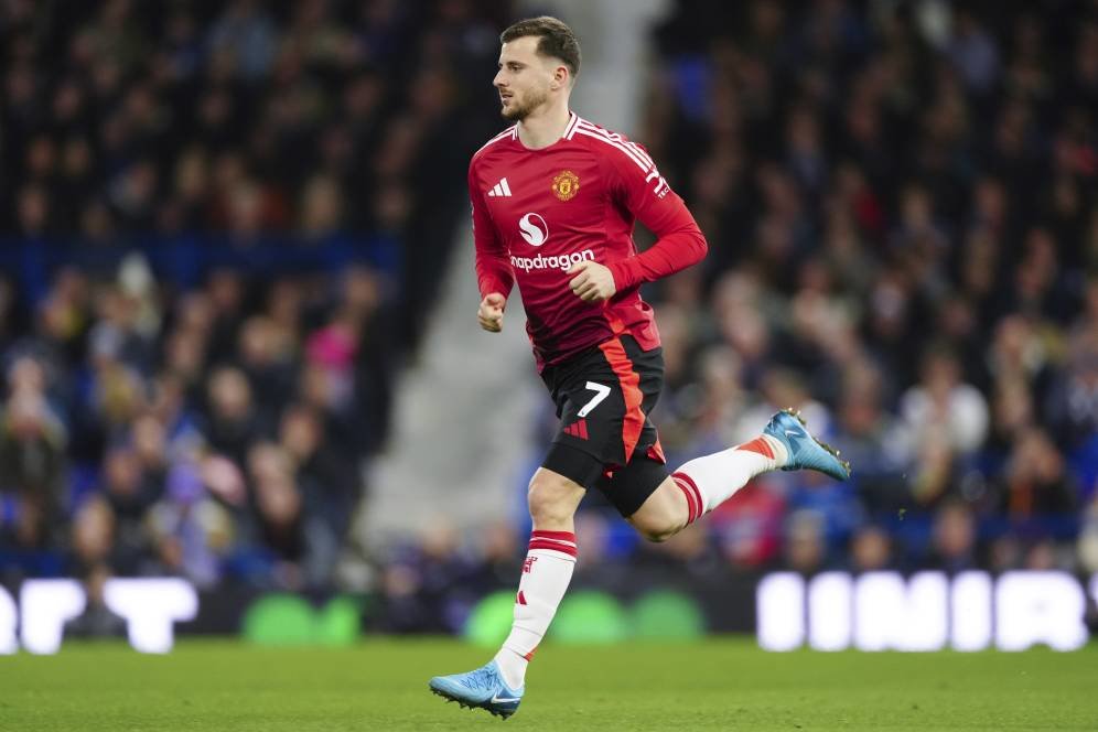 Apa Kabar Luke Shaw dan Mason Mount? Sampai Kapan Absen Bela MU?