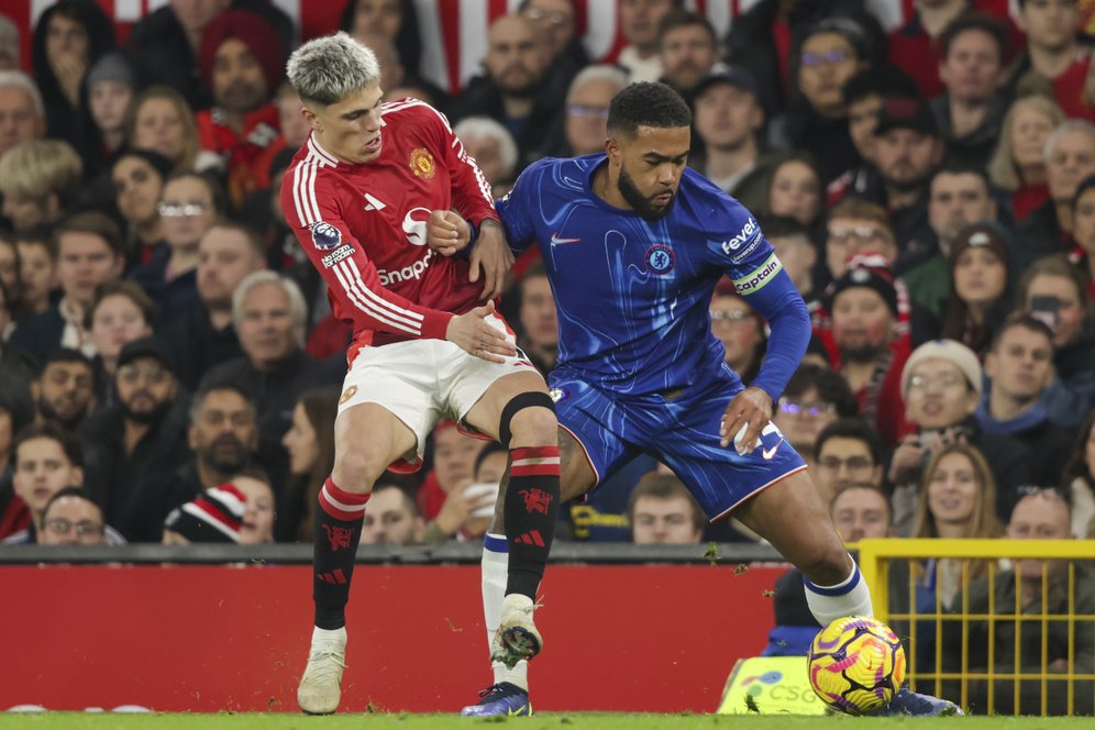 Chelsea Diprediksi Bakal Menang Tipis Lawan Manchester United
