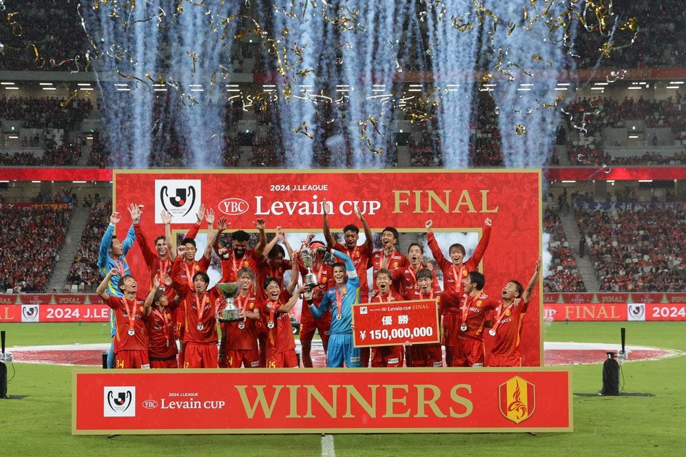 Perjalanan Bersejarah Nagoya Grampus Raih Gelar J.League YBC Levain Cup 2024