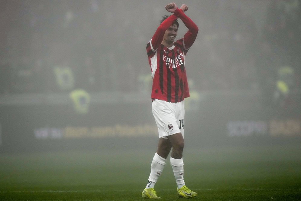 Meski Sudah Pindah ke City, Kenangan AC Milan Tetap Membekas di Hati Tijjani Reijnders Meski Sudah Pindah ke City, Kenangan AC Milan Tetap Membekas di Hati Tijjani Reijnders