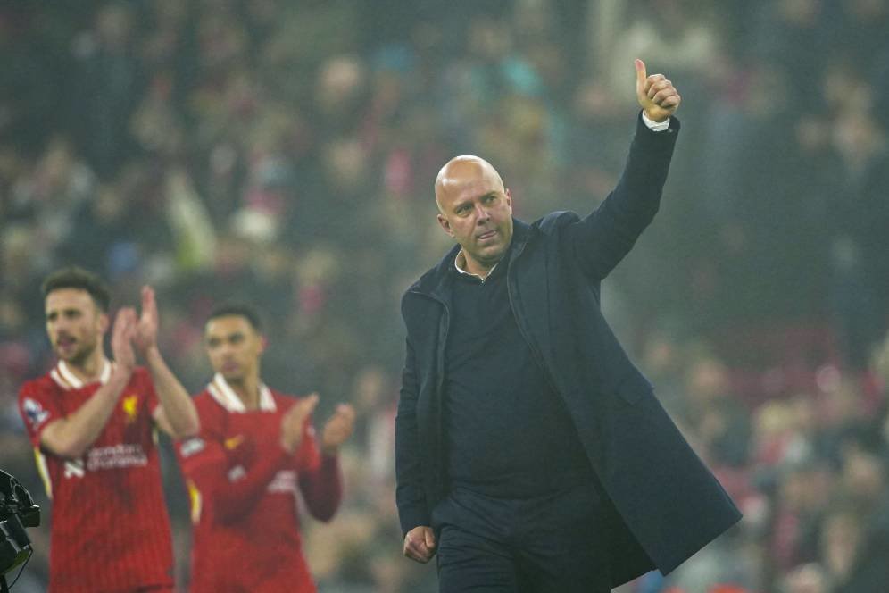 Siapa Targetnya nih? Januari 2025 Ini, Arne Slot Beri Sinyal Liverpool Siap Beli Pemain Baru Siapa Targetnya nih? Januari 2025 Ini, Arne Slot Beri Sinyal Liverpool Siap Beli Pemain Baru