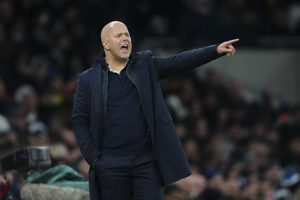 Arne Slot Ingatkan Liverpool: Gagal Juara Premier League Akan Jadi Bayang-Bayang Selamanya Arne Slot Ingatkan Liverpool: Gagal Juara Premier League Akan Jadi Bayang-Bayang Selamanya
