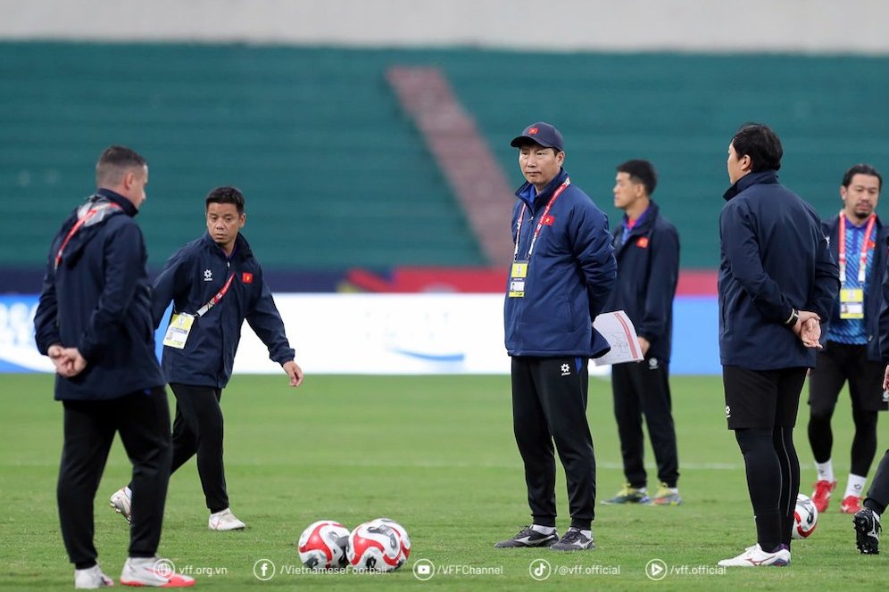 Kim Sang-sik vs STY di Laga Vietnam vs Indonesia: No Baper-Baper Club