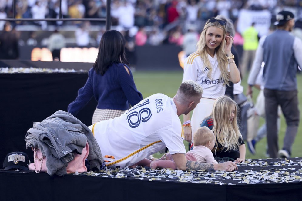 Bukan Lionel Messi, Marco Reus-lah yang jadi Juara MLS Cup 2024! Bukan Lionel Messi, Marco Reus-lah yang jadi Juara MLS Cup 2024!