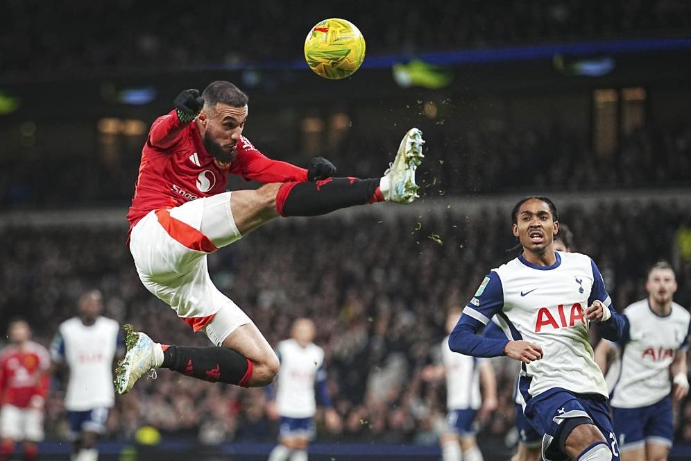 Tottenham vs Manchester United: 2 Kiper Saling Adu Blunder, Banjir Gol Tak Terelakkan Tottenham vs Manchester United: 2 Kiper Saling Adu Blunder, Banjir Gol Tak Terelakkan